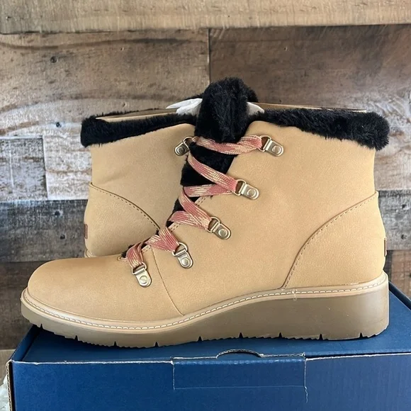 Dr Scholls Women’sSo Cozy Beige Waterproof Faux Fur Booties Size 10